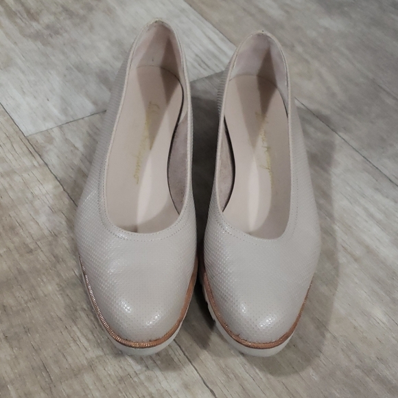 Salvatore Ferragamo Flats 7.5 2A - Picture 2 of 3